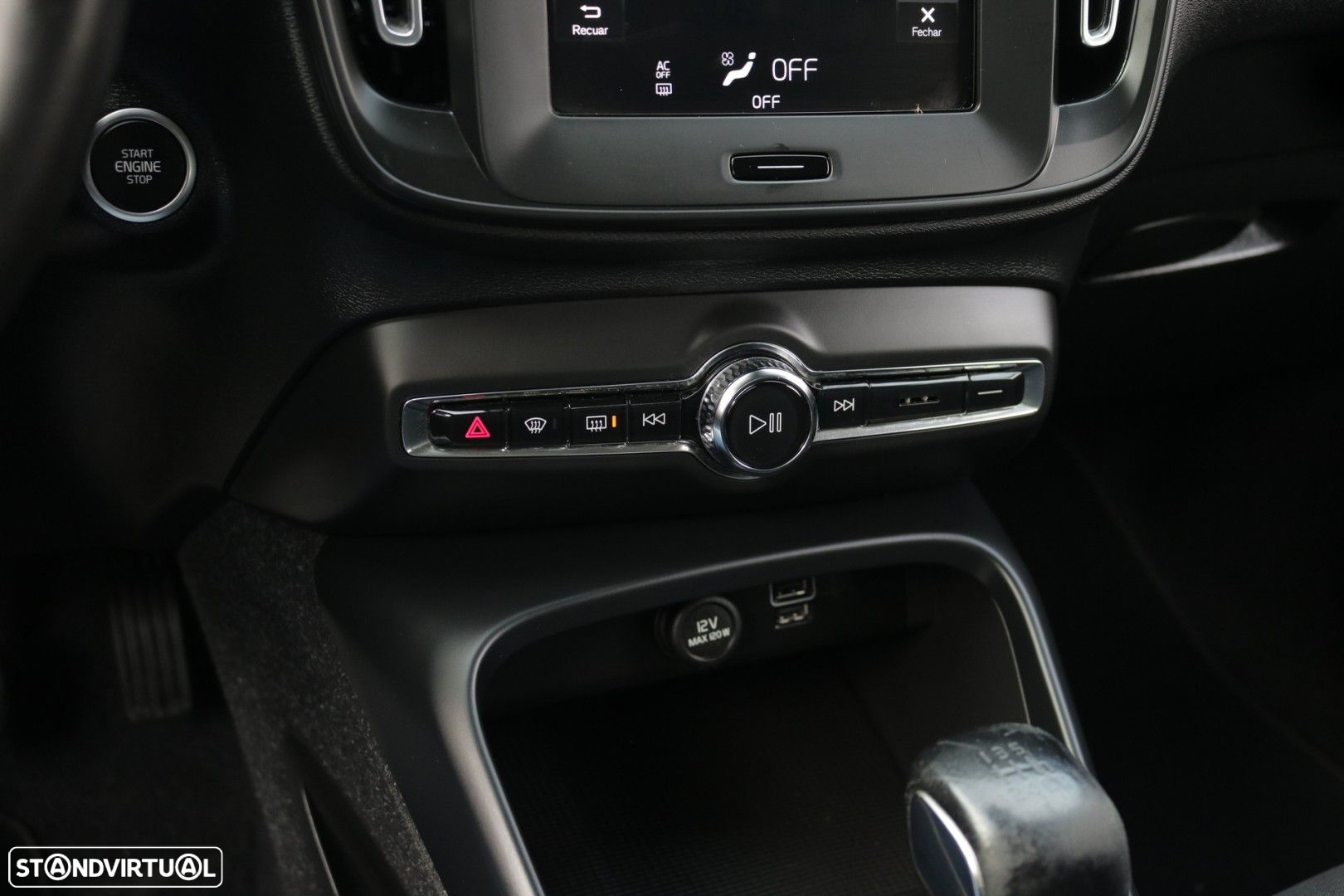 Volvo XC 40 1.5 T2 Momentum Core - 52