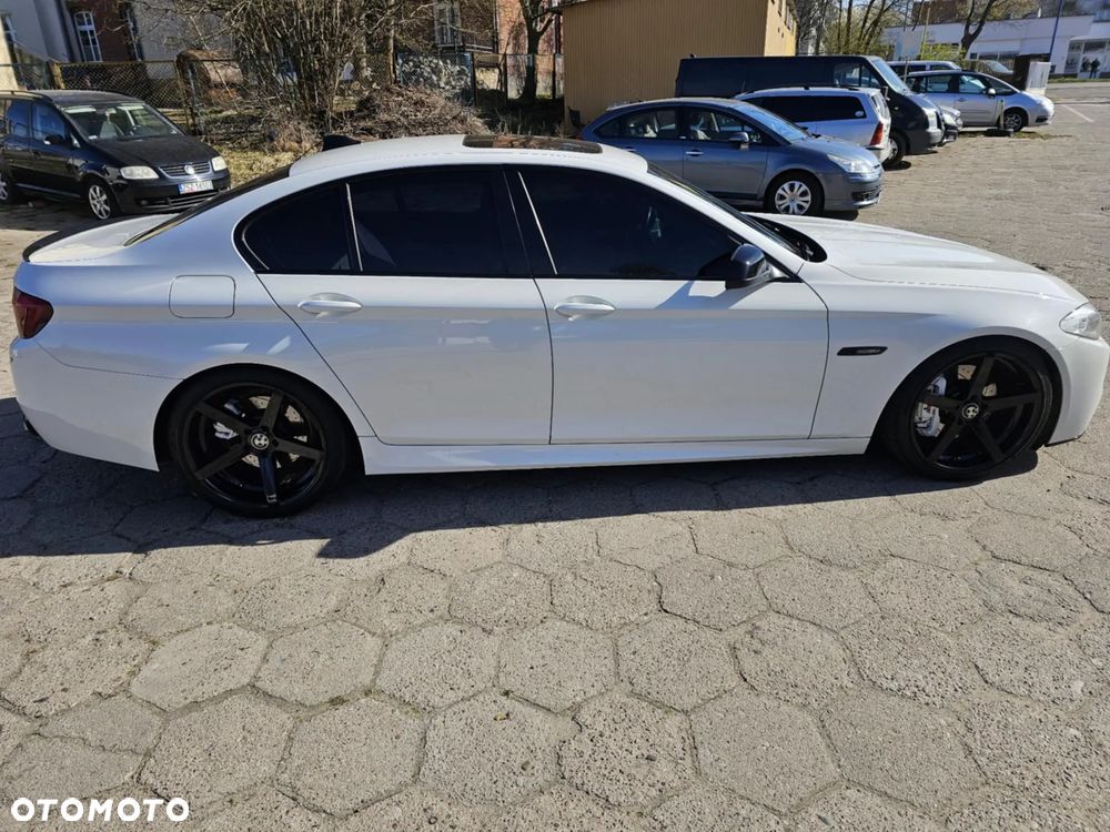 BMW Seria 5 530i - 7