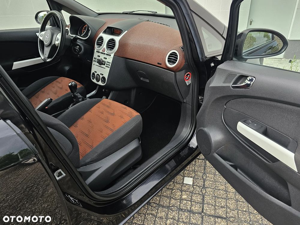 Opel Corsa 1.4 16V Satellite - 6