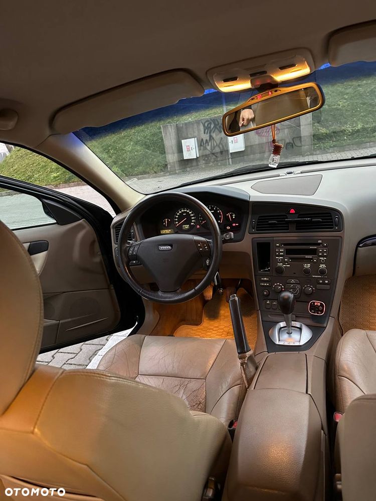 Volvo S60 2.4 - 18