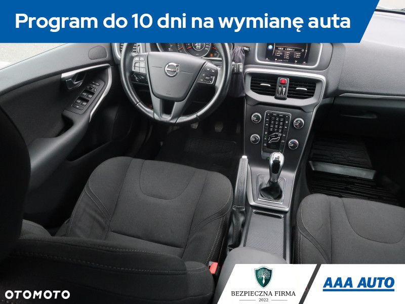 Volvo V40 - 8