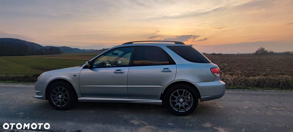 Subaru Impreza SW 2.0 RA - 10