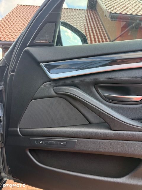 BMW Seria 5 520d - 12