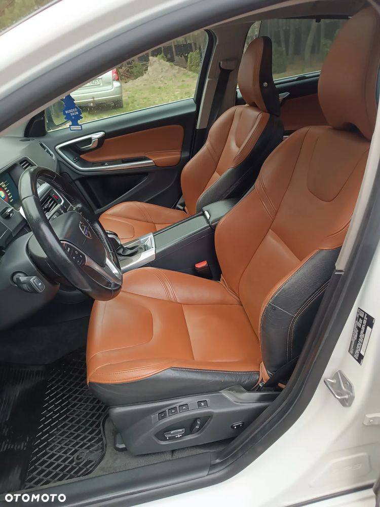 Volvo S60 T5 Drive-E Momentum - 33