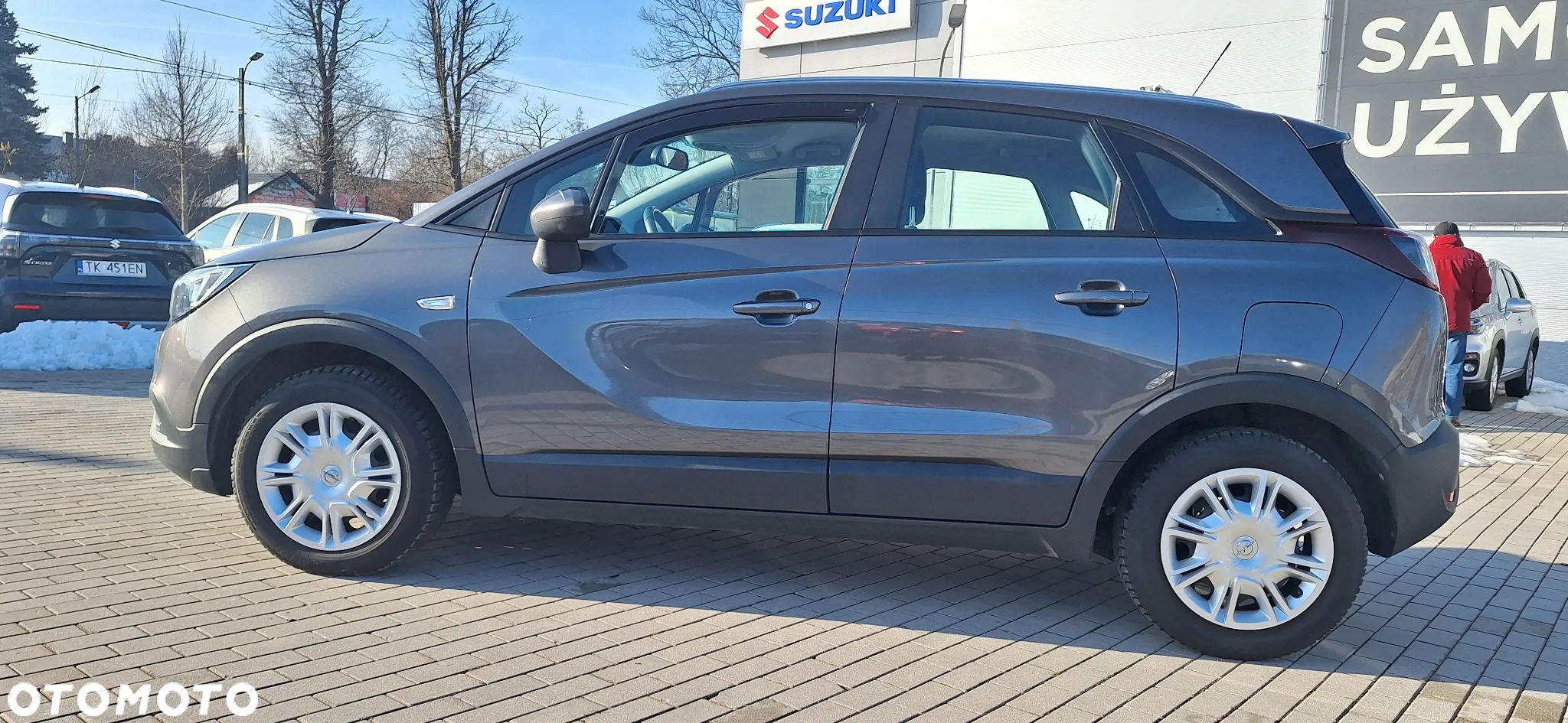 Opel Crossland X 1.2 T Design Line S&S - 9