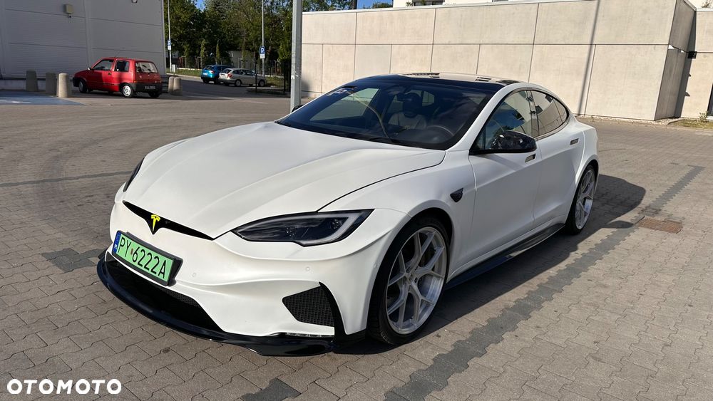 Tesla Model S - 3
