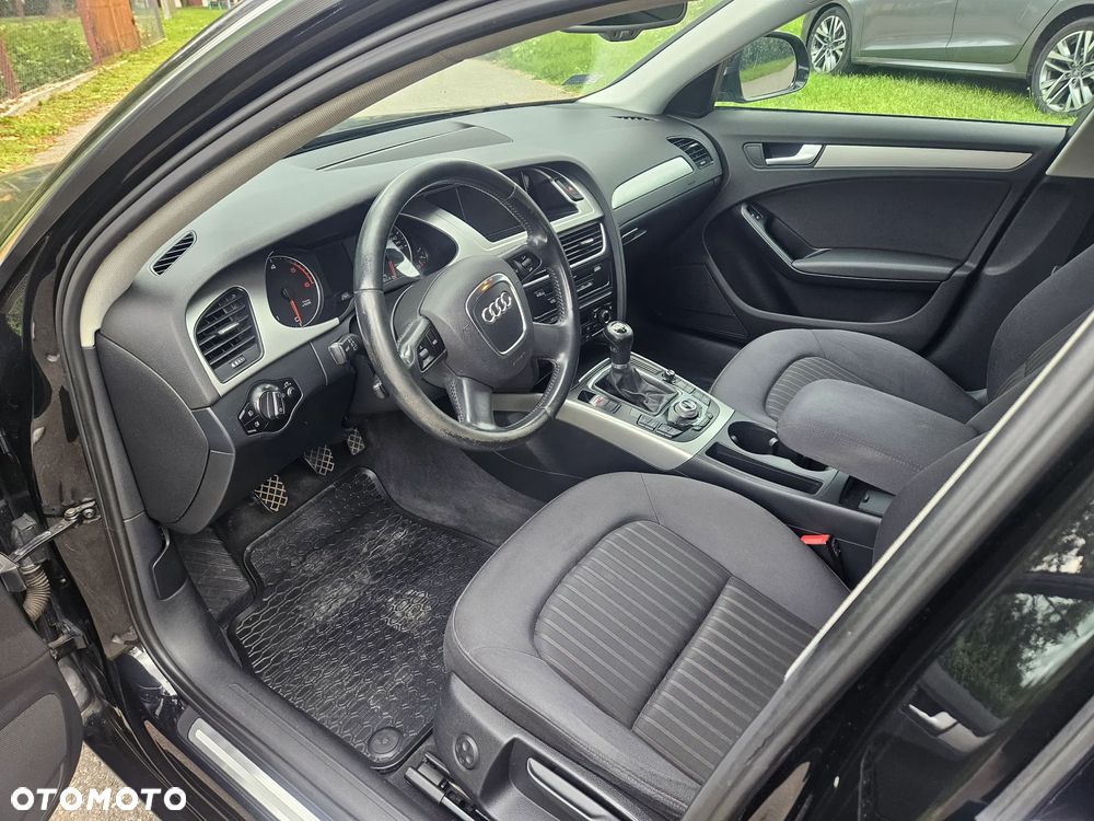 Audi A4 Avant 2.0 TDI - 8