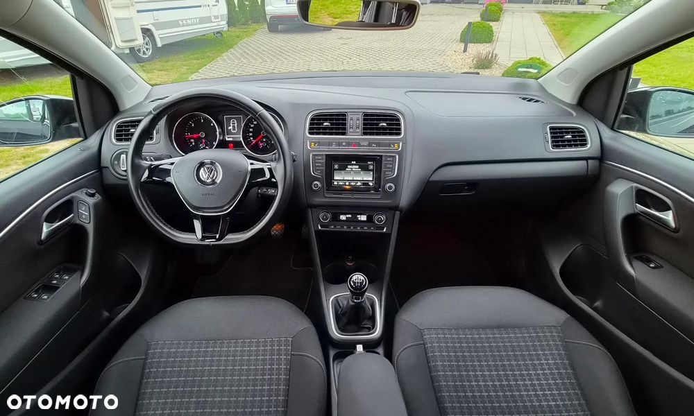 Volkswagen Polo 1.4 TDI (Blue Motion Technology) Highline - 5