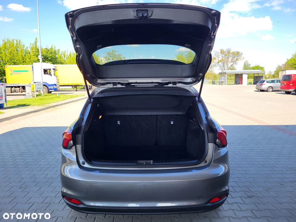 Fiat Tipo 1.4 T-Jet S-Design - 34