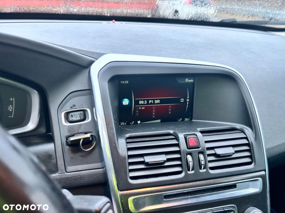Volvo XC 60 D4 Momentum - 13