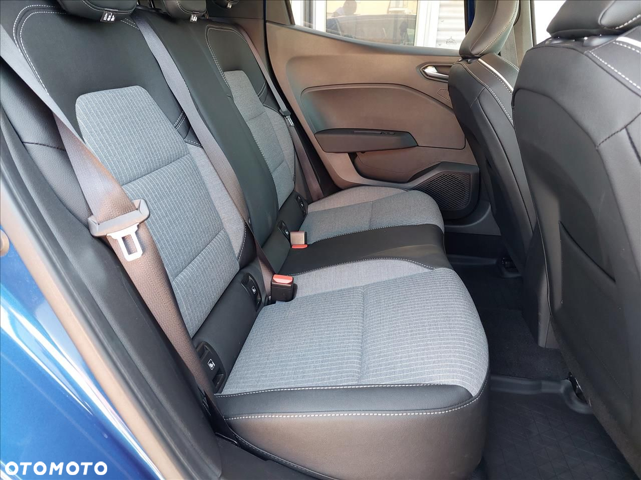 Renault Clio - 7