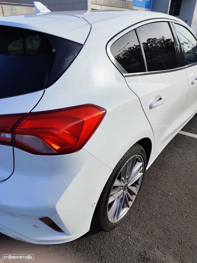 Ford Focus 1.0 EcoBoost MHEV Vignale - 14