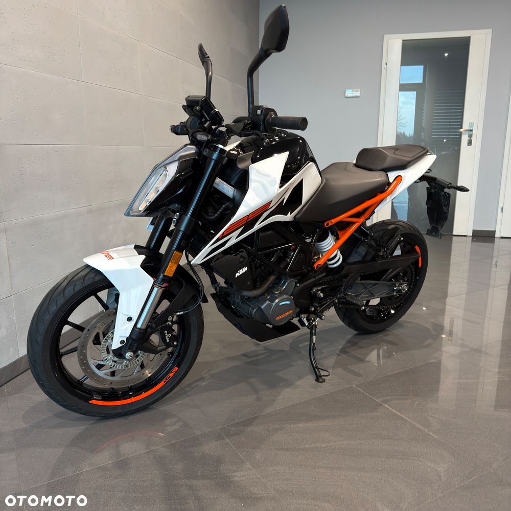 KTM Duke - 11