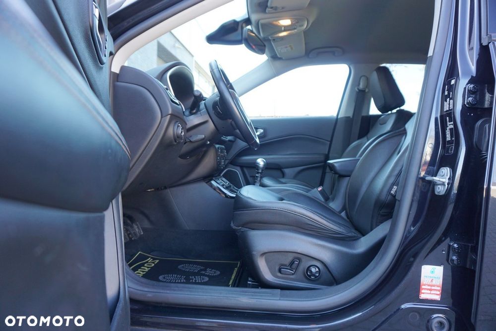 Jeep Compass 1.3 T-GDI I4 Limited - 25