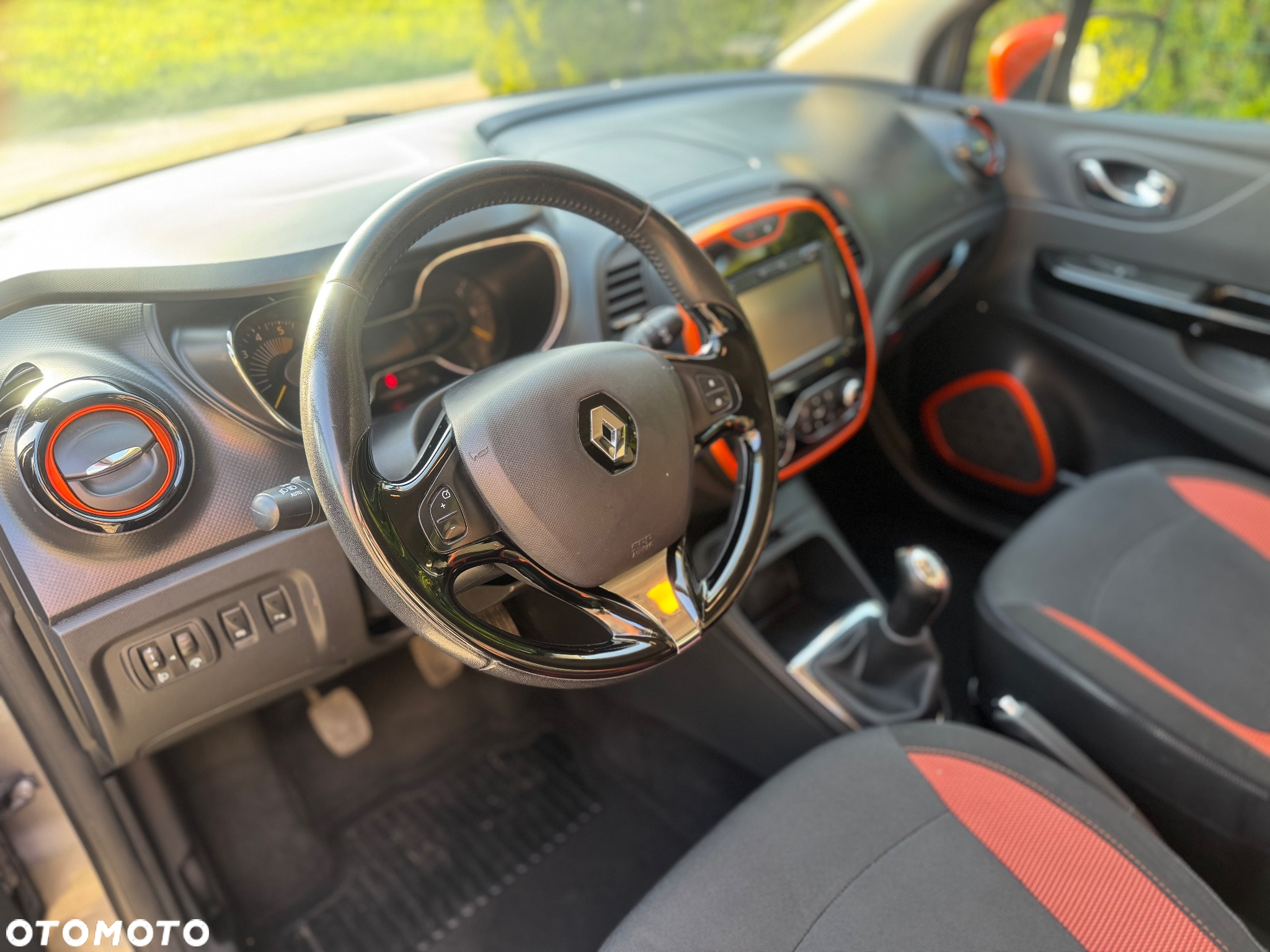 Renault Captur 1.5 dCi Energy Intens - 13
