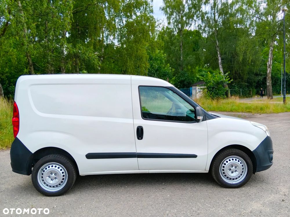 Opel COMBO - 3