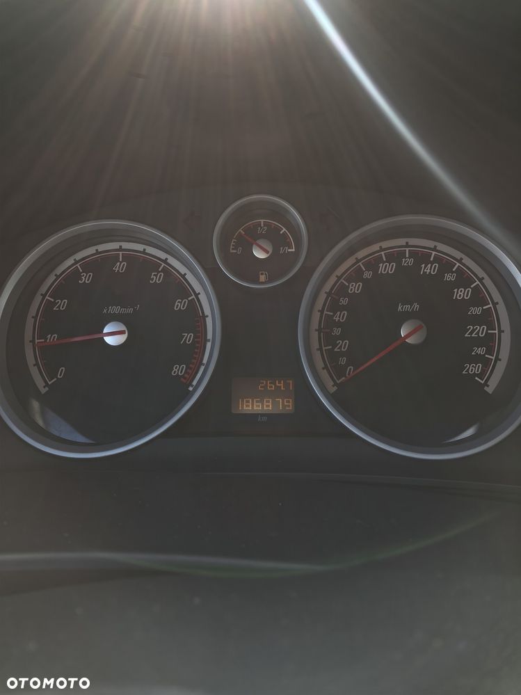 Opel Astra - 4