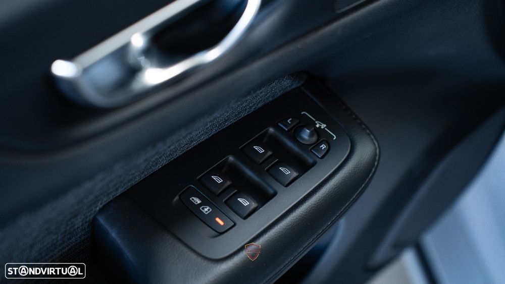 Volvo V60 2.0 T6 AWD TE Core - 20