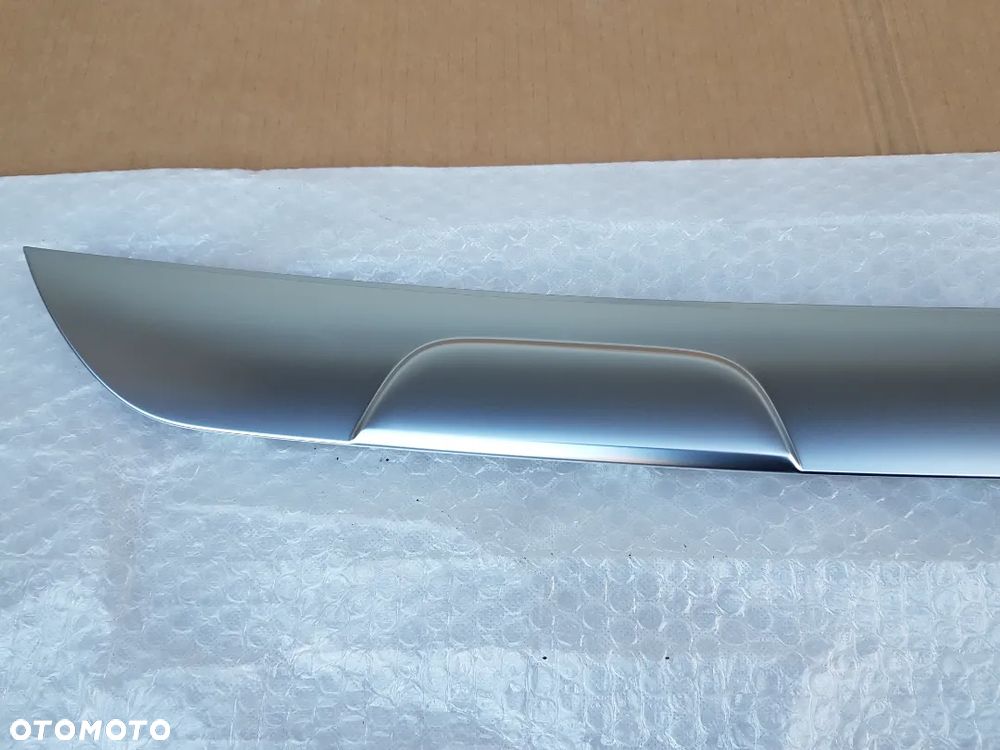 Mercedes W213 E Listwa Zderzaka Tył Chrom - 4