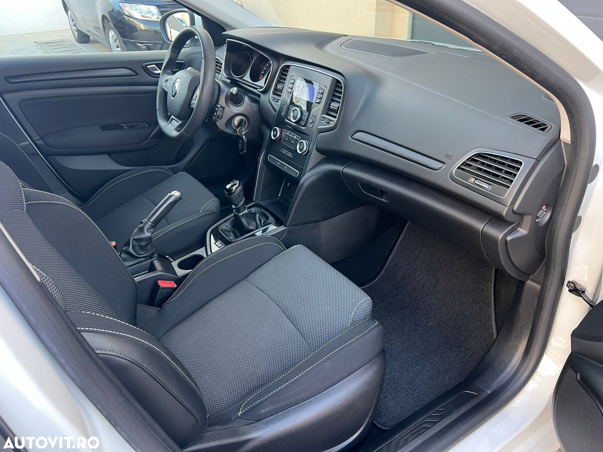 Renault Megane ENERGY TCe Life - 7