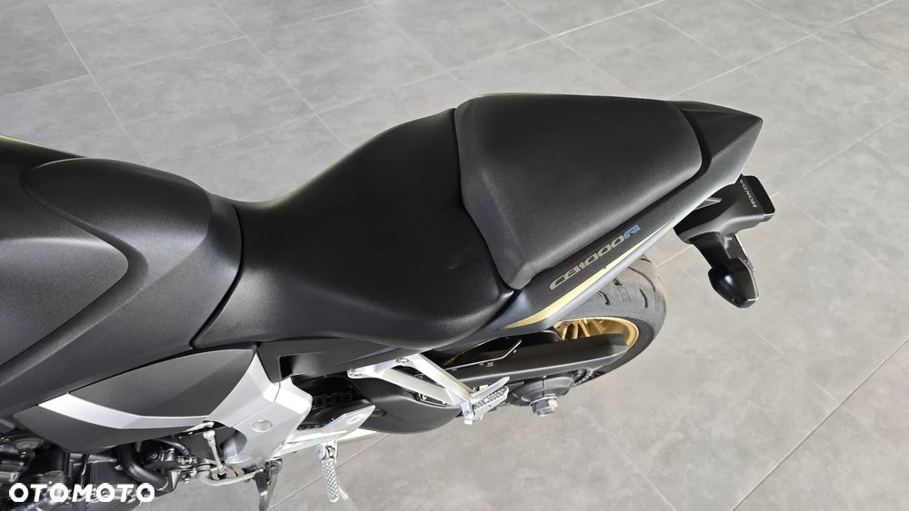 Honda CB - 18