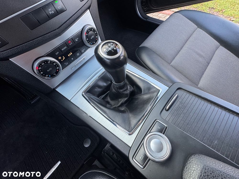 Mercedes-Benz Klasa C - 16