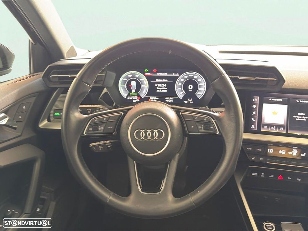 Audi A3 Sportback 45 TFSIe S line - 10