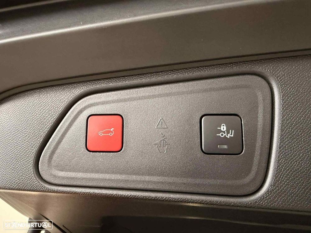 Peugeot 3008 1.5 BlueHDi GT EAT8 - 27