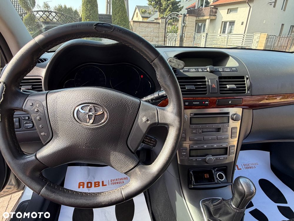 Toyota Avensis 2.0 D-4D - 7