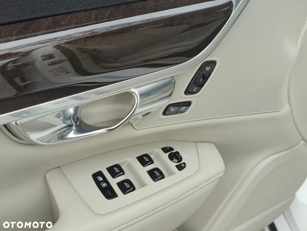 Volvo S90 T6 AWD Geartronic Momentum - 17