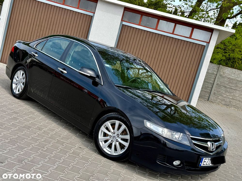 Honda Accord 2.0 Sport - 30