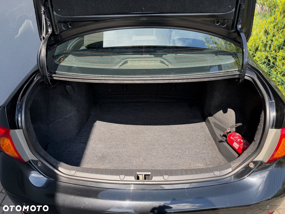 Toyota Corolla 1.6 Luna - 18