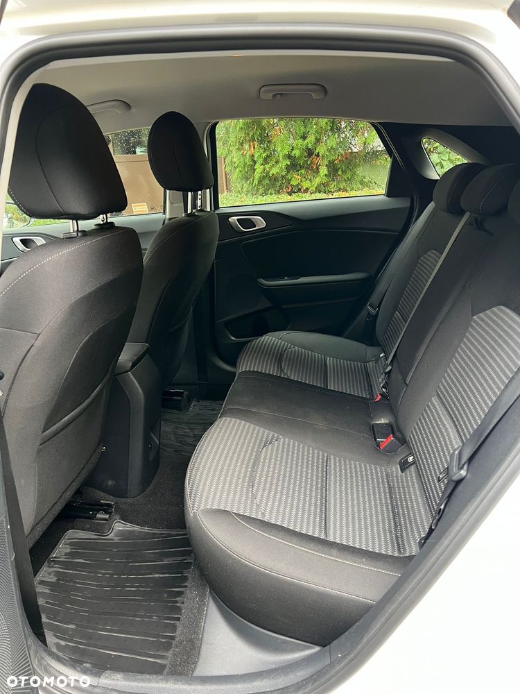 Kia Ceed 1.0 T-GDI M - 10