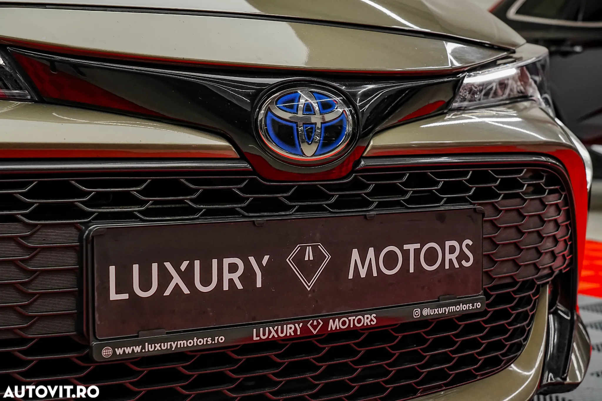 Toyota Corolla 1.8 Hybrid Touring Sports Business Edition - 25