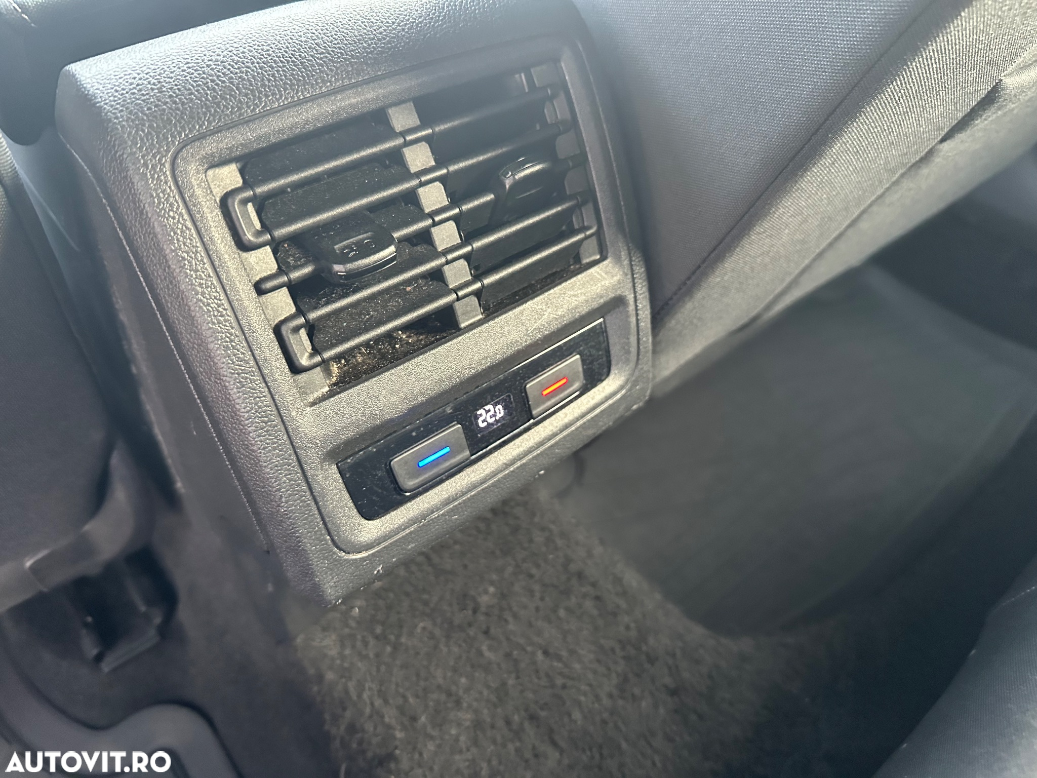 Volkswagen Golf 2.0 TDI DSG Style - 20