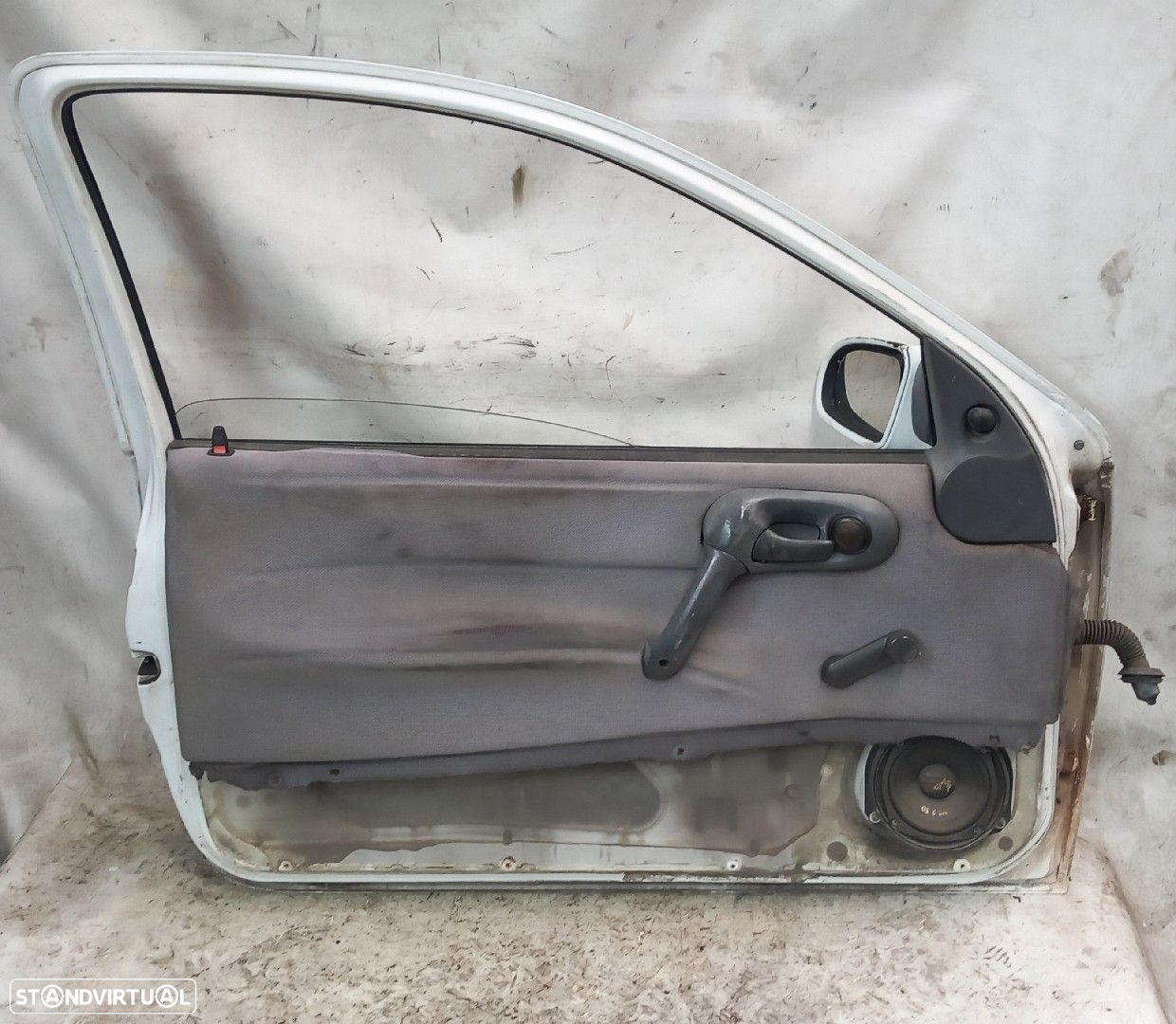 Porta frente esquerda OPEL Corsa B - 3