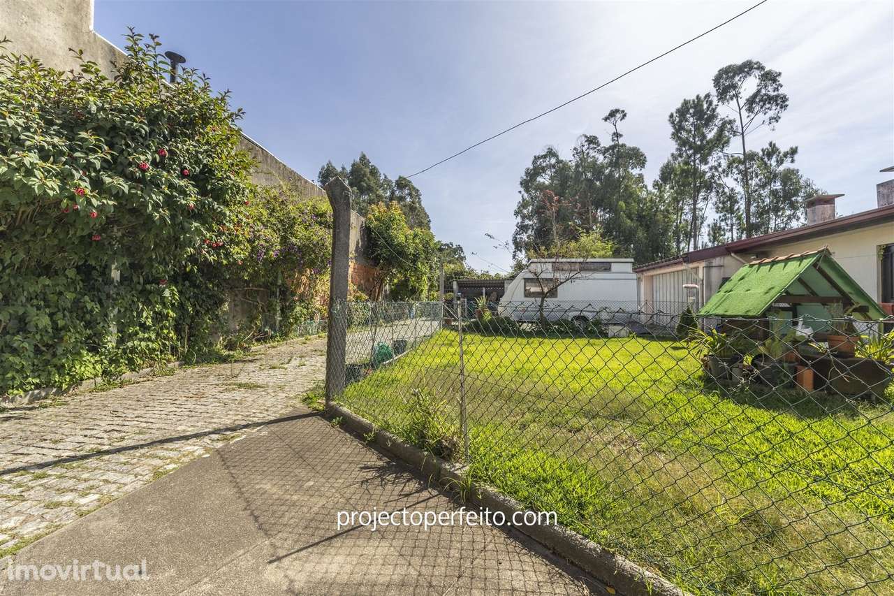 Moradia Isolada T4+1 Venda em Anta e Guetim,Espinho - Grande imagem: 2/26