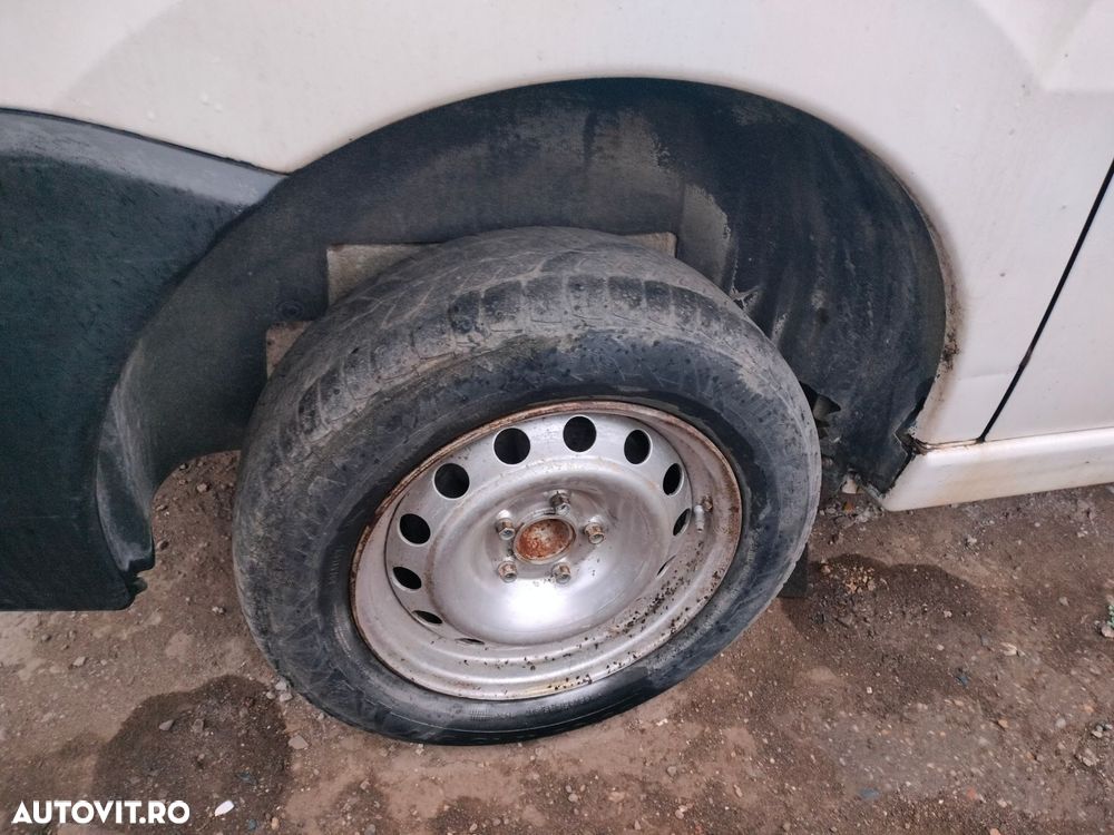 Dezmembrari  Citroen Jumpy 2  2007  > 0000 1.6 HDi 90 16V Motorina - 2