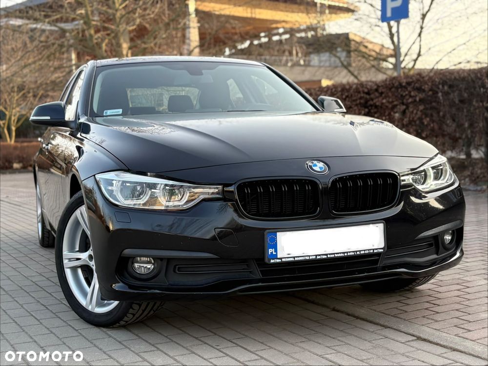 BMW Seria 3 318i - 14