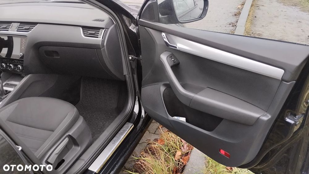 Skoda Octavia 2.0 TDI SCR Ambition - 11