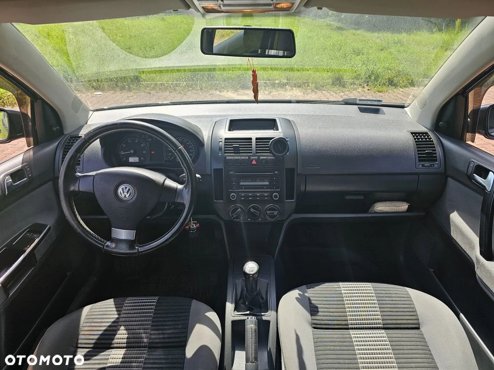 Volkswagen Polo - 10