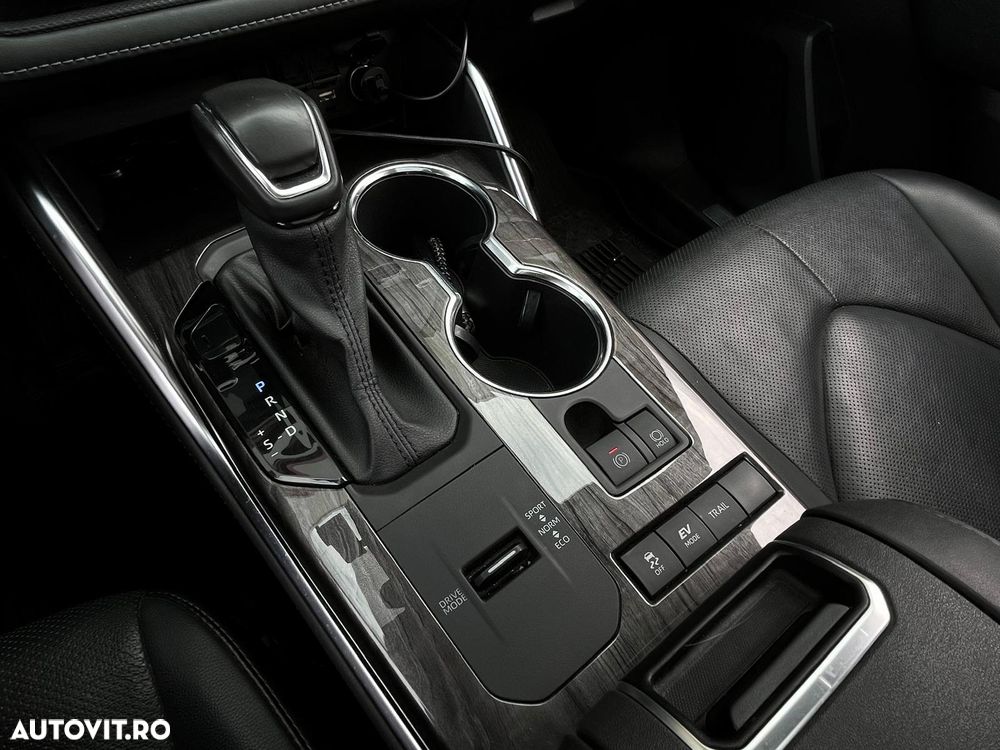 Toyota Highlander 2.5 L Dynamic Force 248CP Luxury Pearly - 20