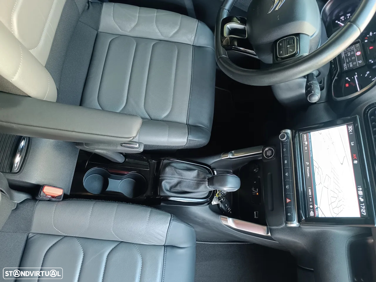 Citroën C3 Aircross 1.2 PureTech Shine EAT6 - 24