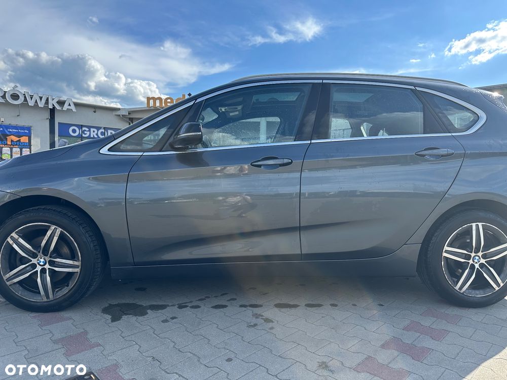 BMW Seria 2 218d Sport Line - 3