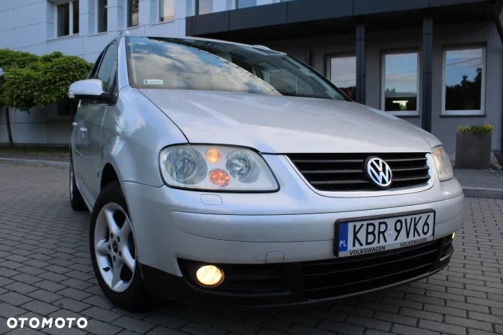 Volkswagen Touran 2.0 TDI Highline DSG - 22