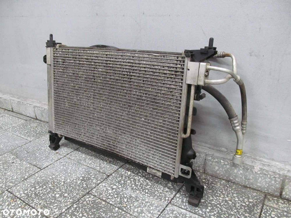 OPEL CORSA D 1.2 1.4 CHLODNICA WODY KLIMATYZACJI 13249564 R3814004 - 1