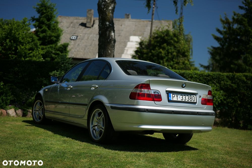 BMW Seria 3 320i - 9