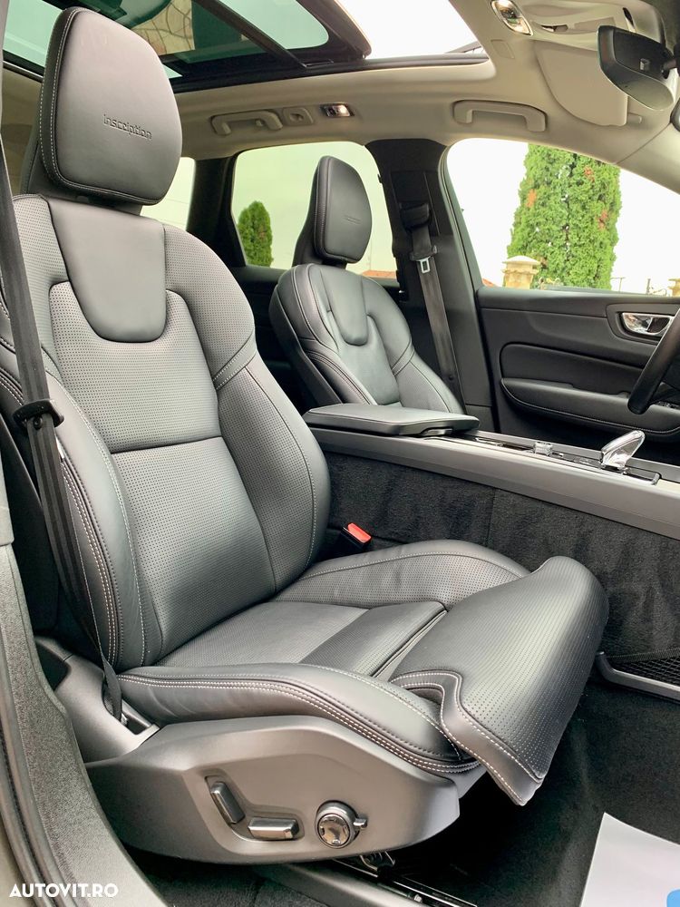 Volvo XC 60 Recharge T8 Twin Engine eAWD Inscription - 12