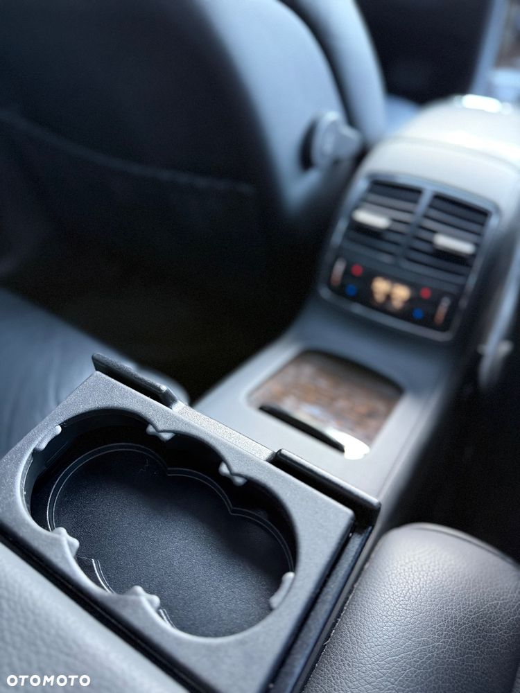 Mercedes-Benz CLS 350 - 23