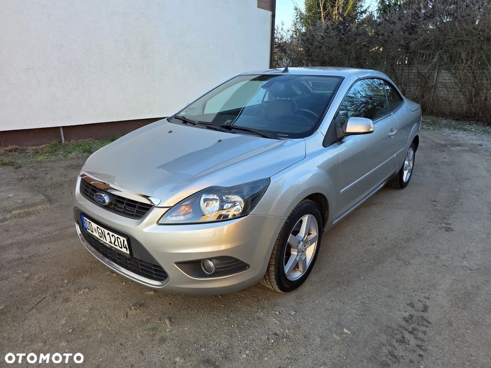 Ford Focus 2.0 16V Titanium - 29